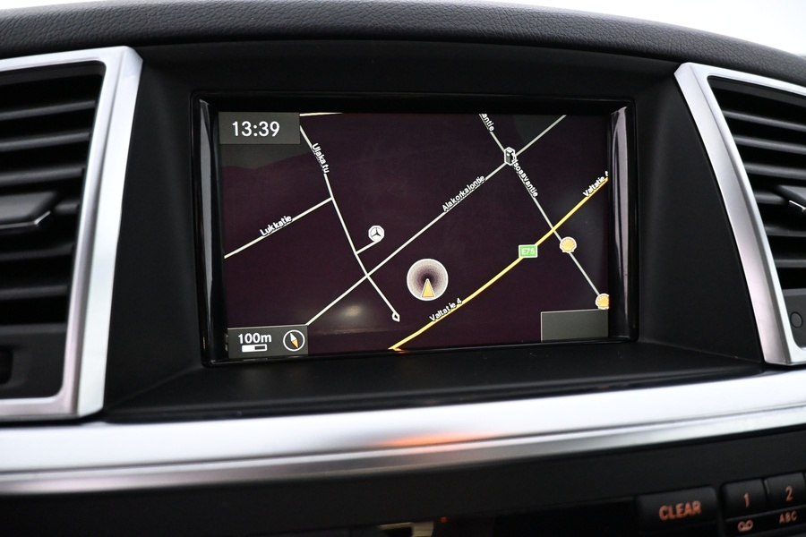 Mercedes-Benz ML vaihtoauto