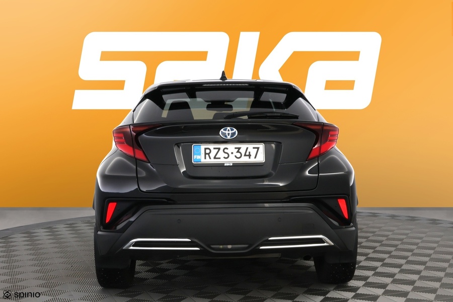 Toyota C-HR vaihtoauto