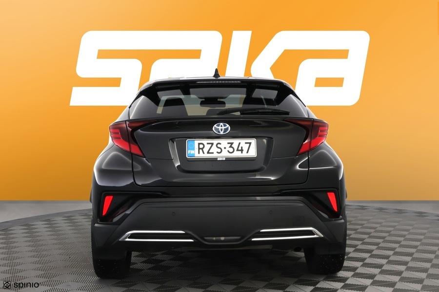 Toyota C-HR vaihtoauto