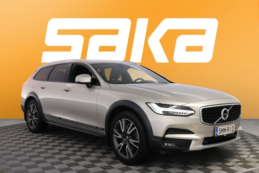 Volvo V90 Cross Country vaihtoauto