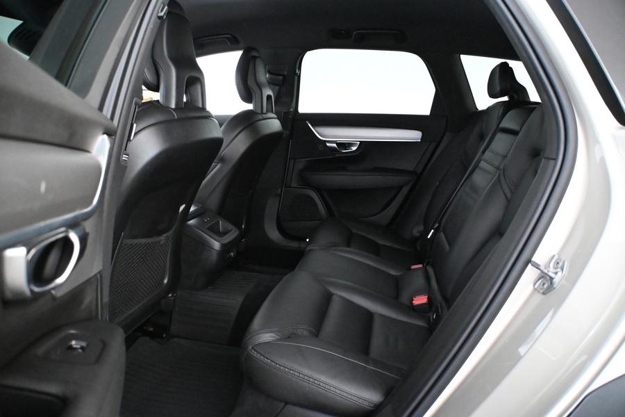 Volvo V90 Cross Country vaihtoauto