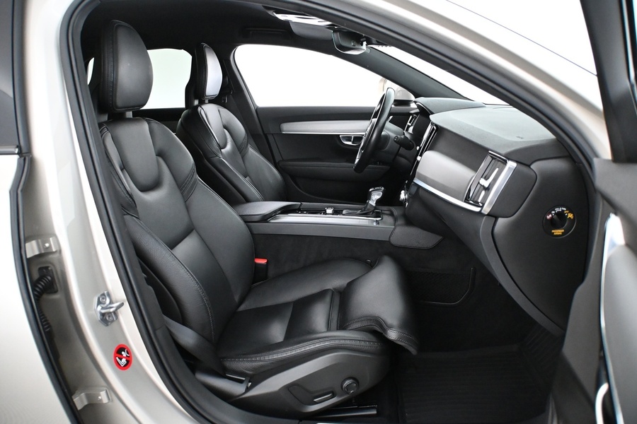 Volvo V90 Cross Country vaihtoauto