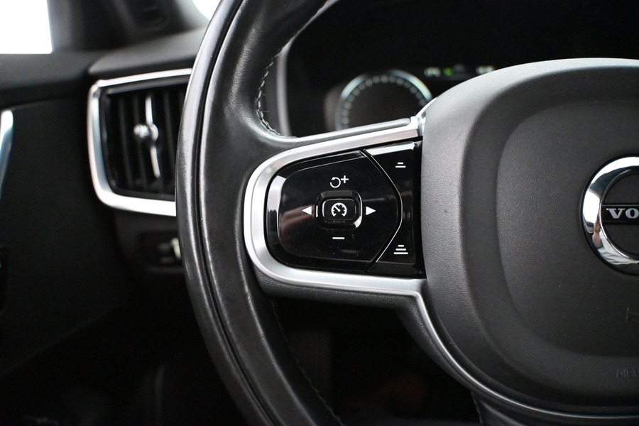 Volvo V90 Cross Country vaihtoauto