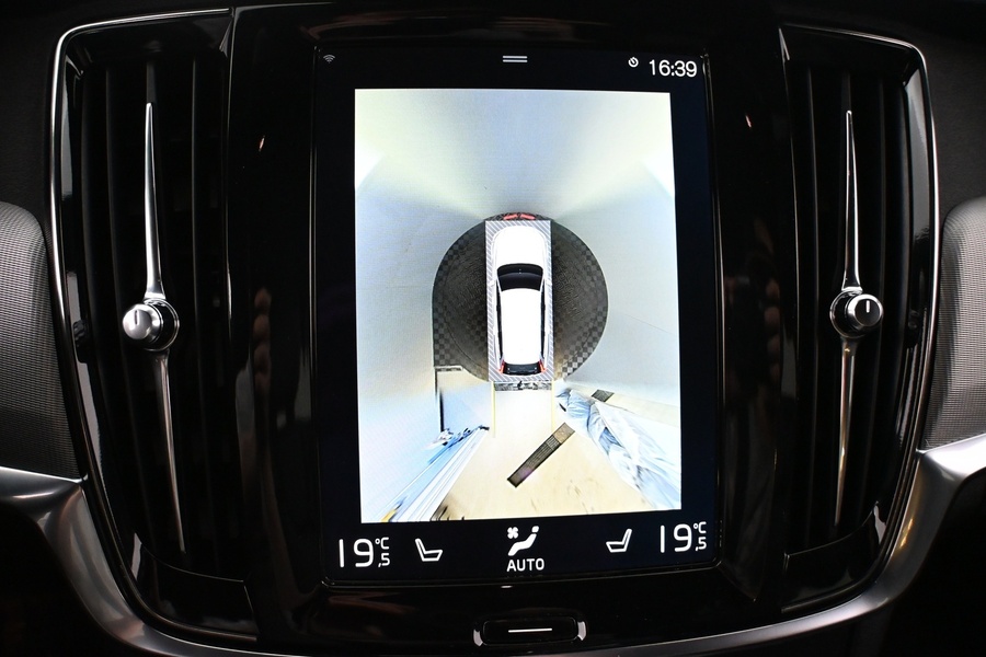 Volvo V90 Cross Country vaihtoauto