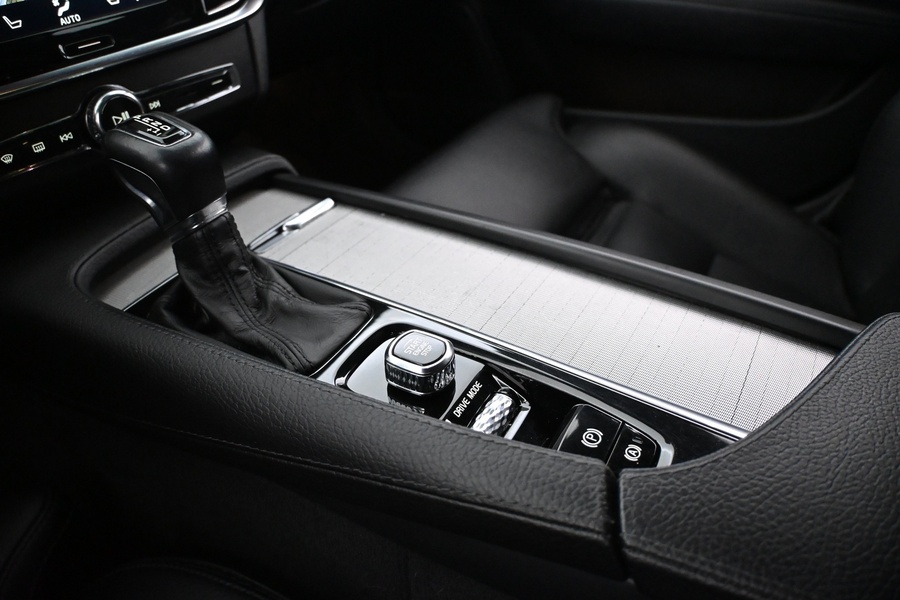 Volvo V90 Cross Country vaihtoauto