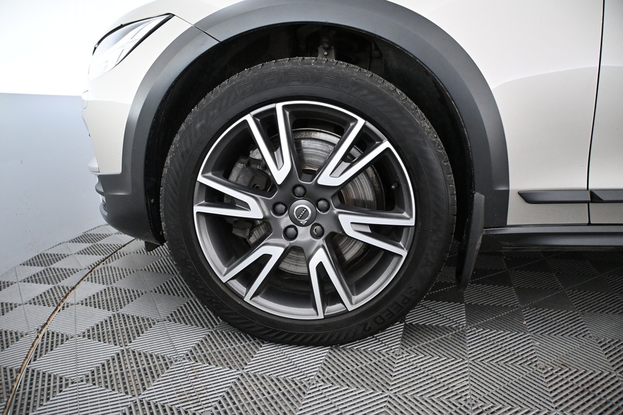 Volvo V90 Cross Country vaihtoauto