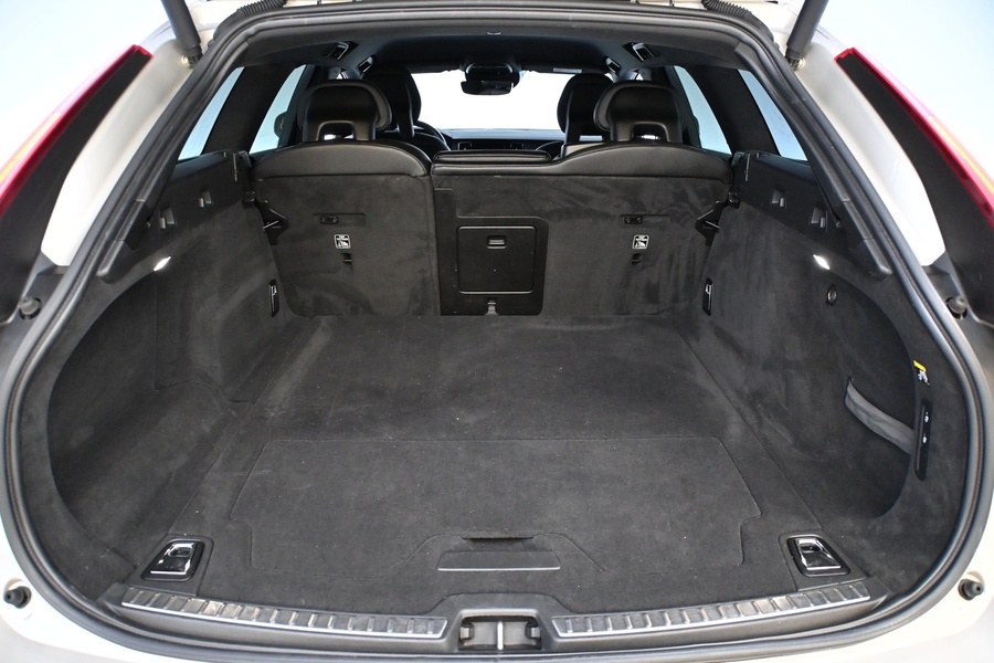 Volvo V90 Cross Country vaihtoauto