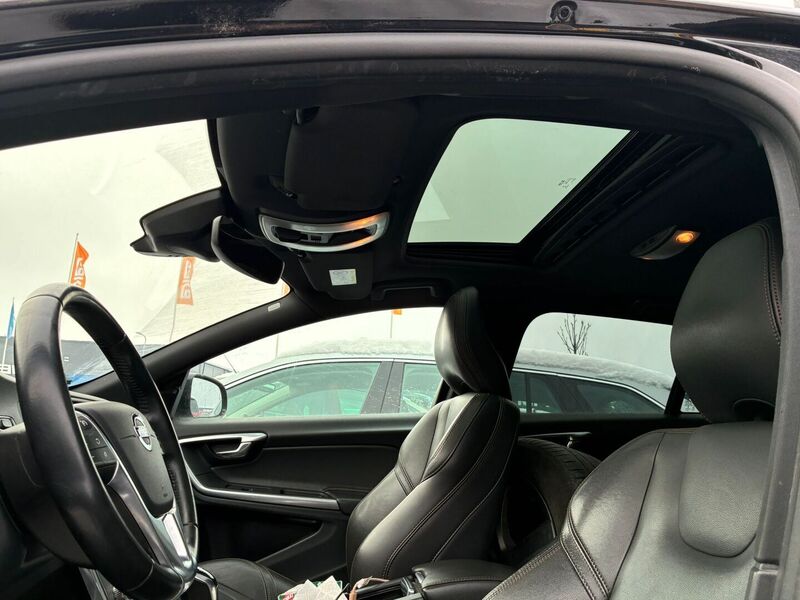 Volvo V60 Cross Country vaihtoauto