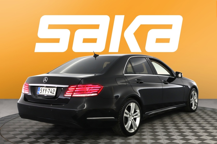 Mercedes-Benz E vaihtoauto