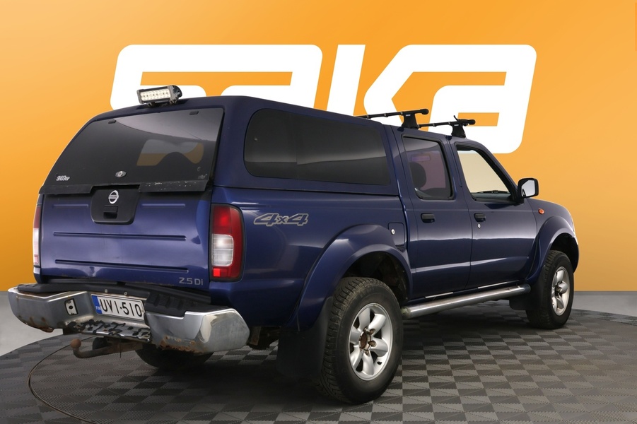 Nissan Navara vaihtoauto
