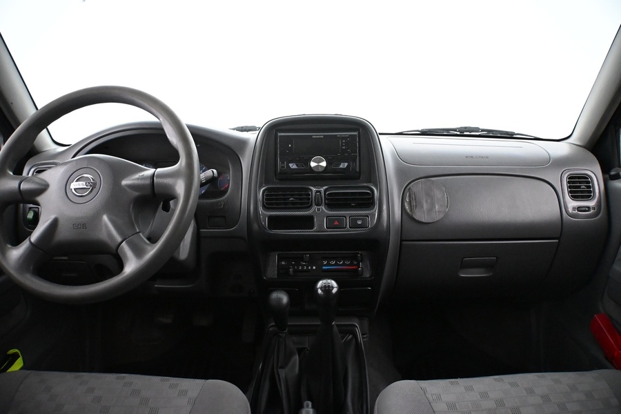 Nissan Navara vaihtoauto