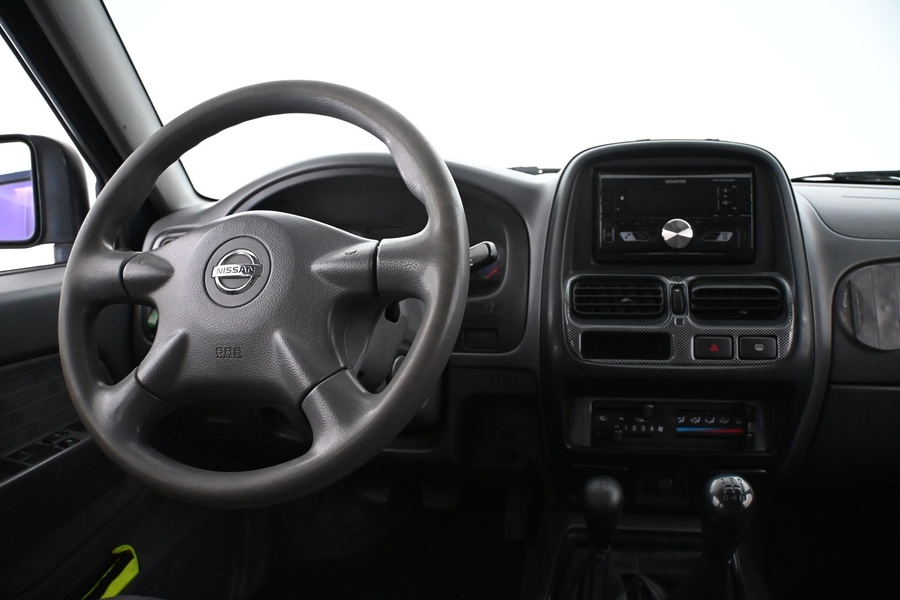 Nissan Navara vaihtoauto