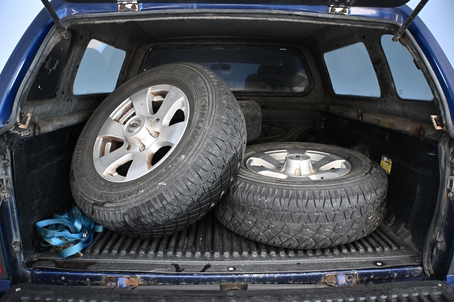 Nissan Navara vaihtoauto