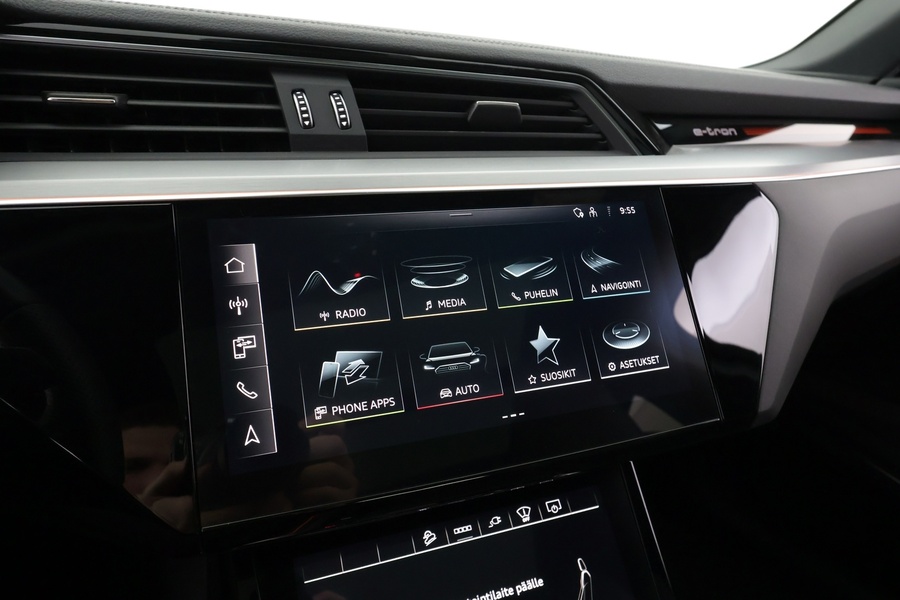 Audi e-tron vaihtoauto