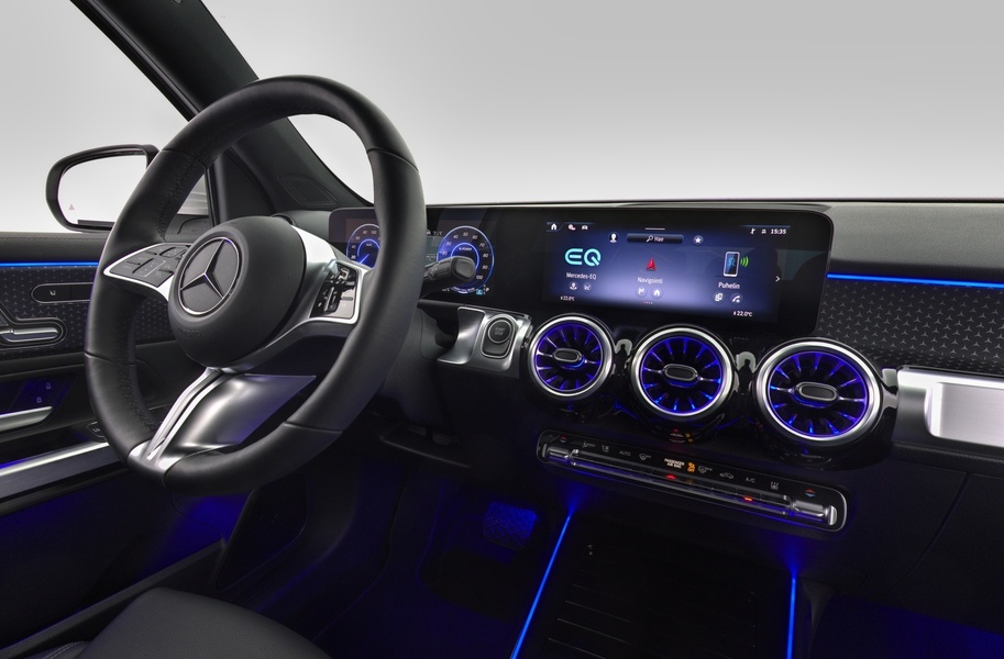 Mercedes-Benz EQB vaihtoauto