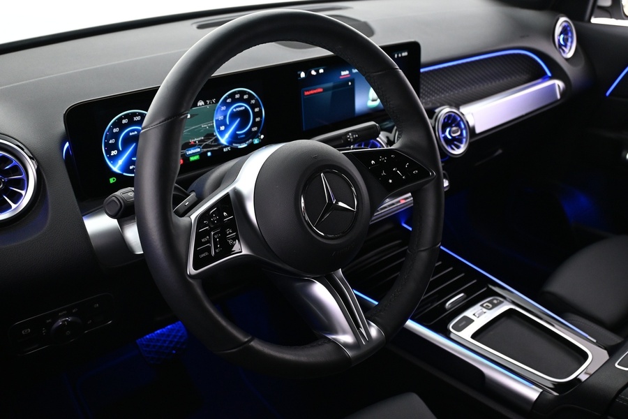 Mercedes-Benz EQB vaihtoauto