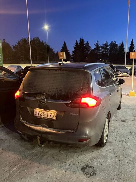 Opel Zafira vaihtoauto