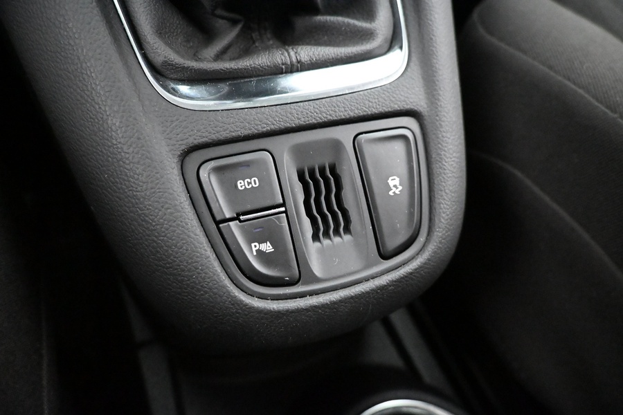 Opel Zafira vaihtoauto