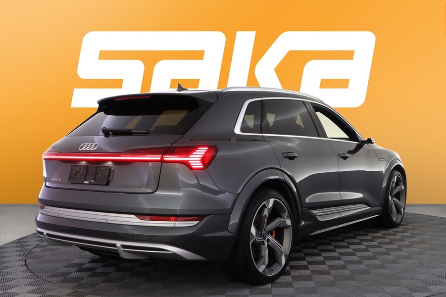 Audi e-tron vaihtoauto