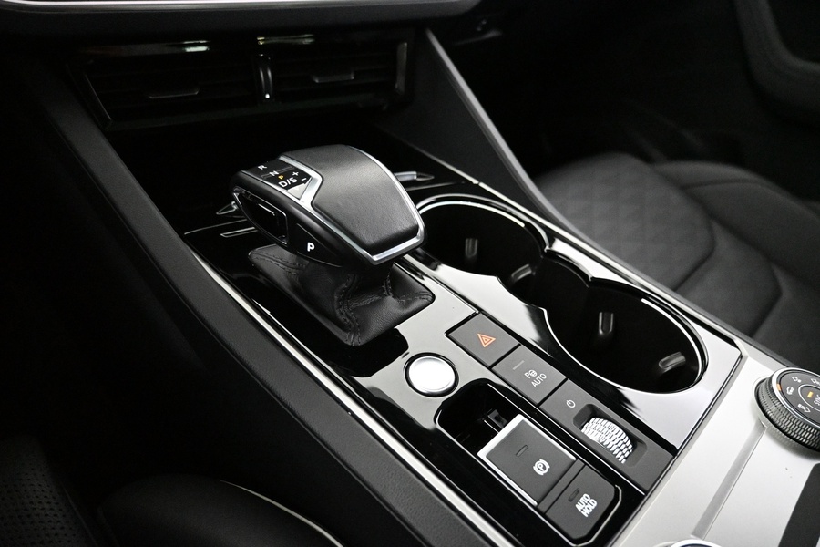 Volkswagen Touareg vaihtoauto