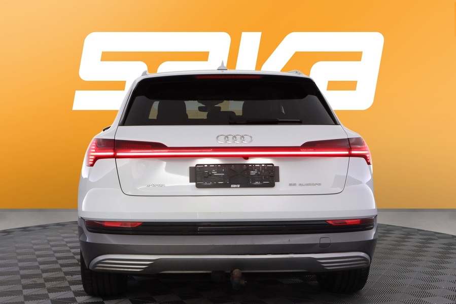 Audi e-tron vaihtoauto