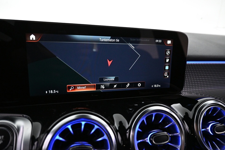 Mercedes-Benz EQB vaihtoauto