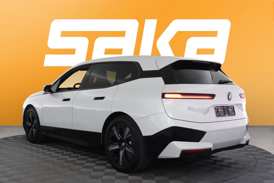 BMW iX vaihtoauto