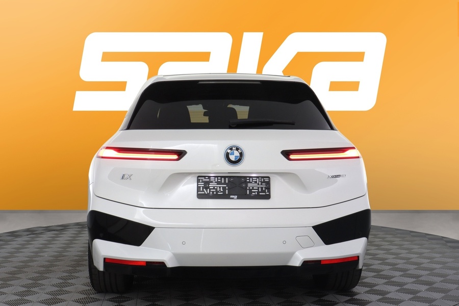 BMW iX vaihtoauto