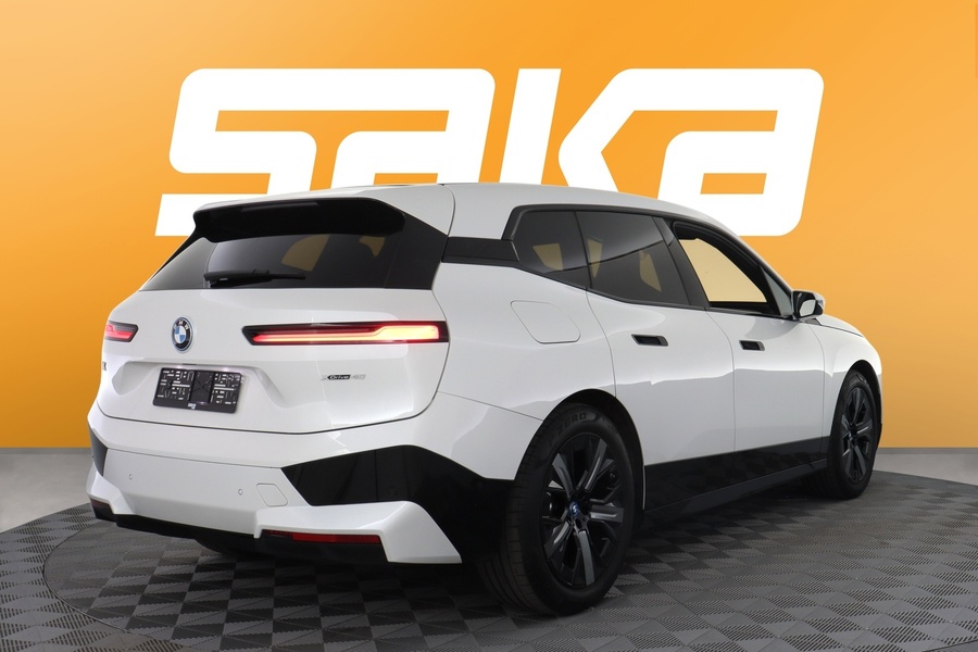 BMW iX vaihtoauto