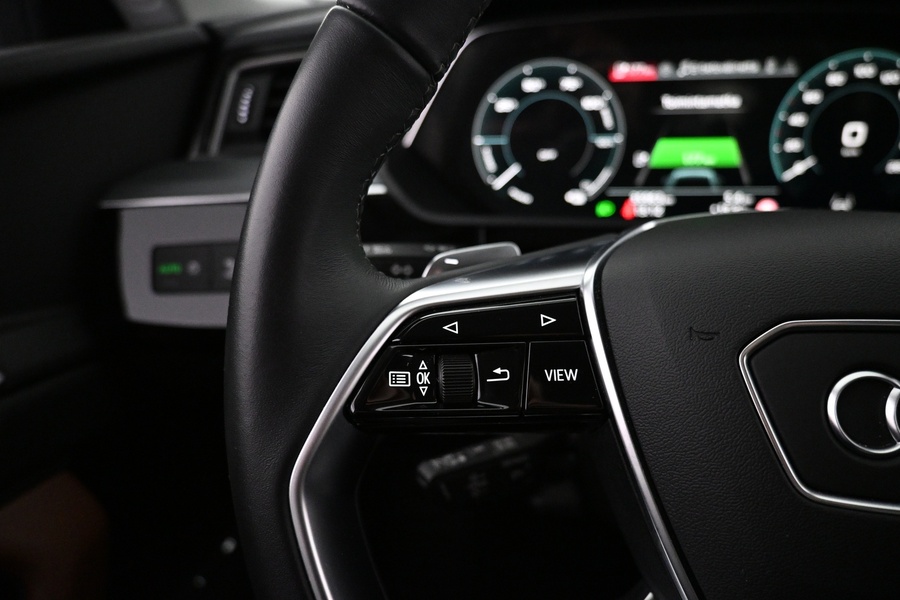 Audi Q8 e-tron vaihtoauto