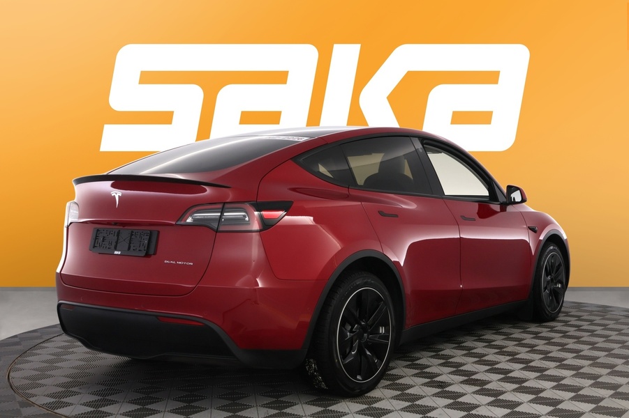 Tesla Model Y vaihtoauto