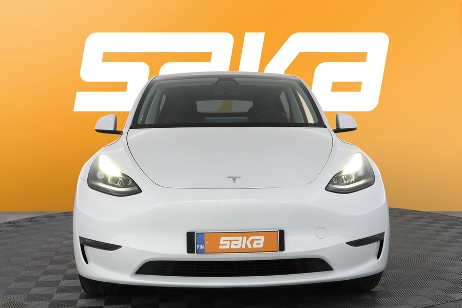 Tesla Model Y vaihtoauto