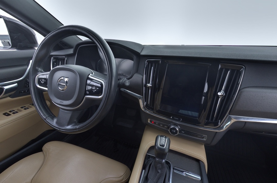 Volvo V90 Cross Country vaihtoauto