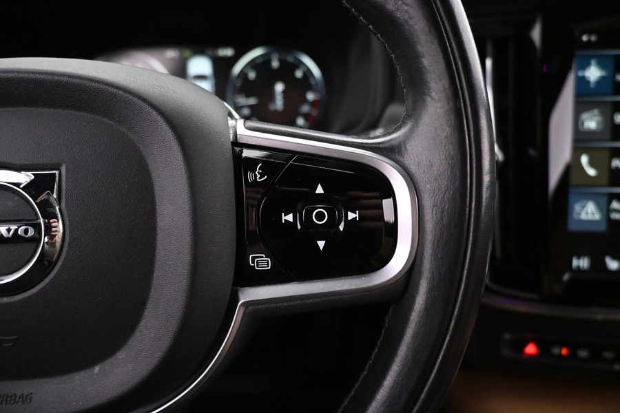 Volvo V90 Cross Country vaihtoauto