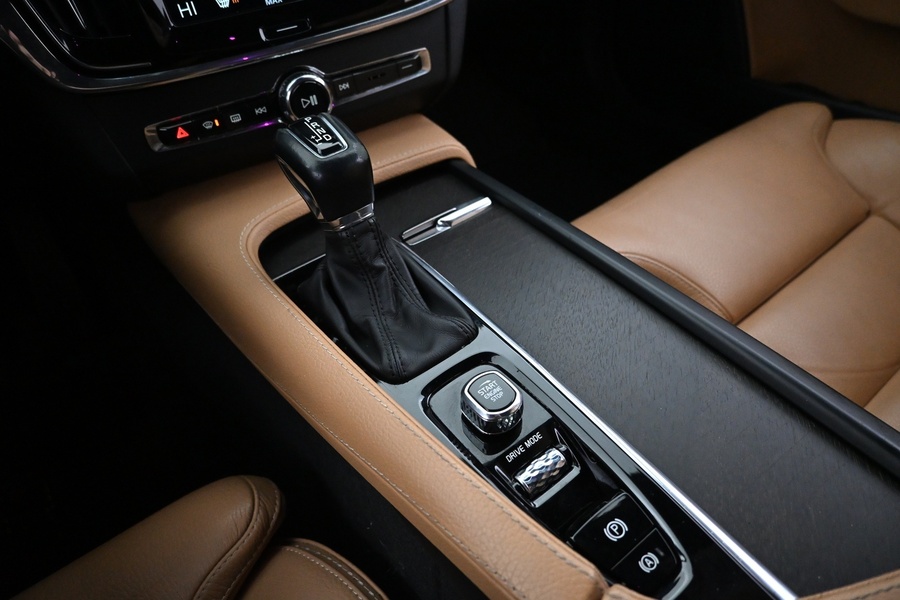 Volvo V90 Cross Country vaihtoauto