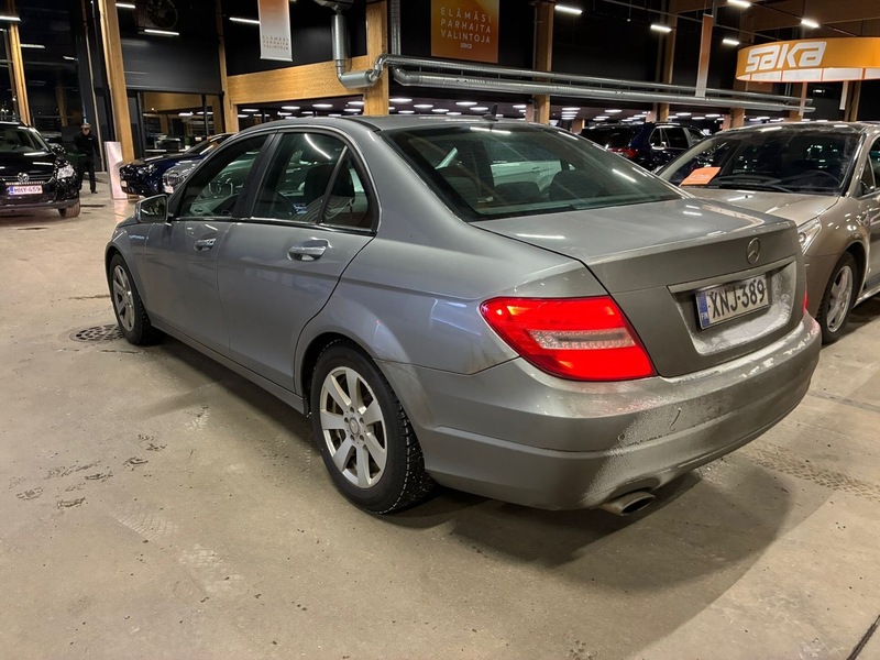 Mercedes-Benz C vaihtoauto