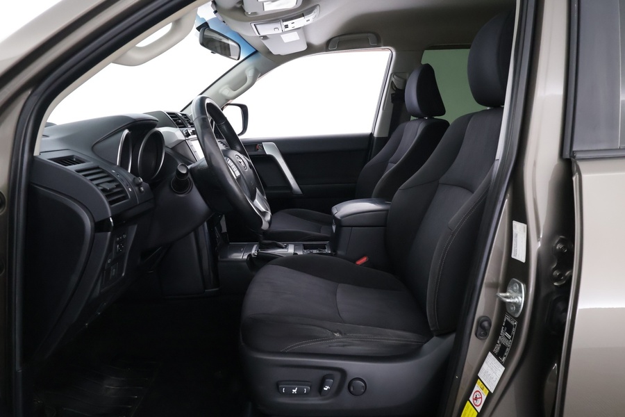 Toyota Land Cruiser vaihtoauto