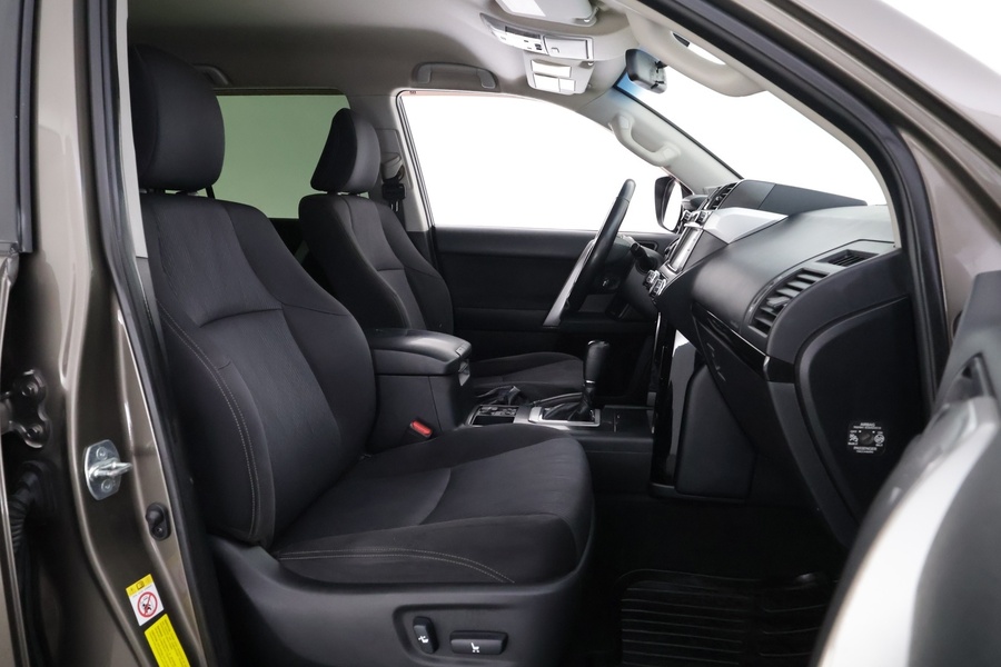 Toyota Land Cruiser vaihtoauto