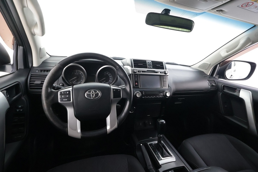 Toyota Land Cruiser vaihtoauto