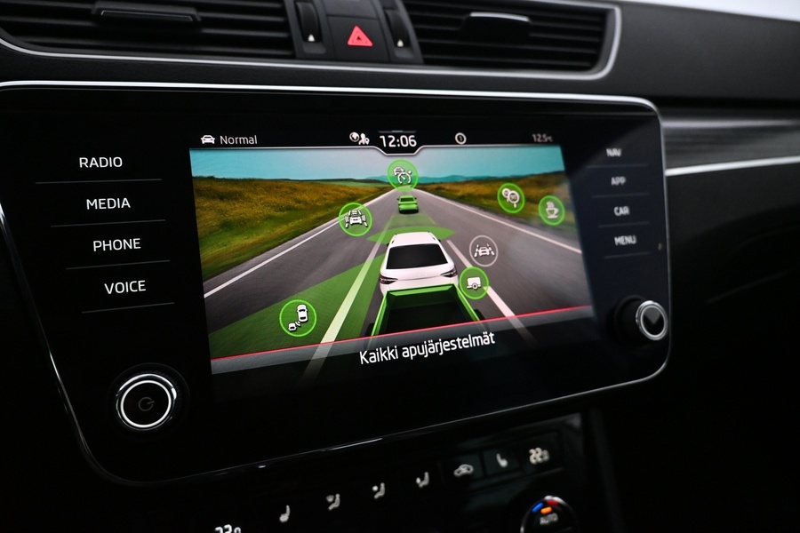 Skoda Superb vaihtoauto