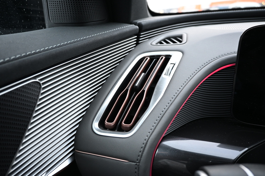 Mercedes-Benz EQC vaihtoauto