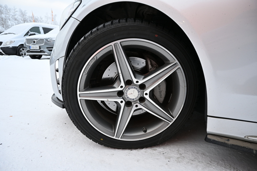 Mercedes-Benz C vaihtoauto