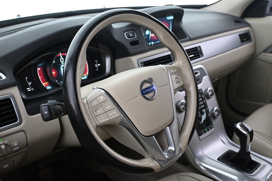 Volvo V70 vaihtoauto