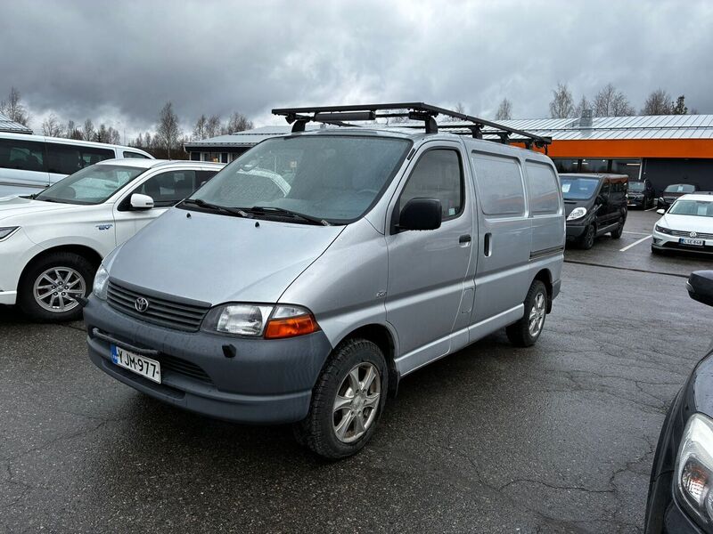 Toyota Hiace vaihtoauto