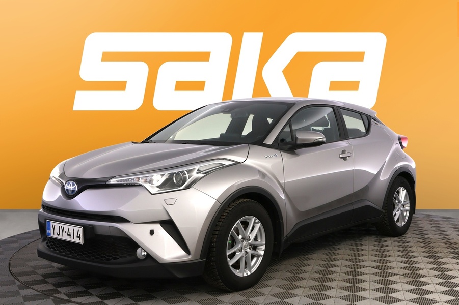 Toyota C-HR vaihtoauto