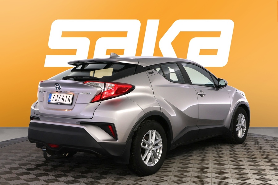 Toyota C-HR vaihtoauto
