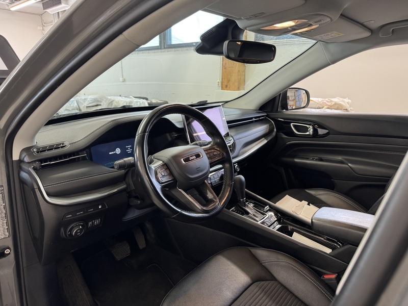 Jeep Compass vaihtoauto