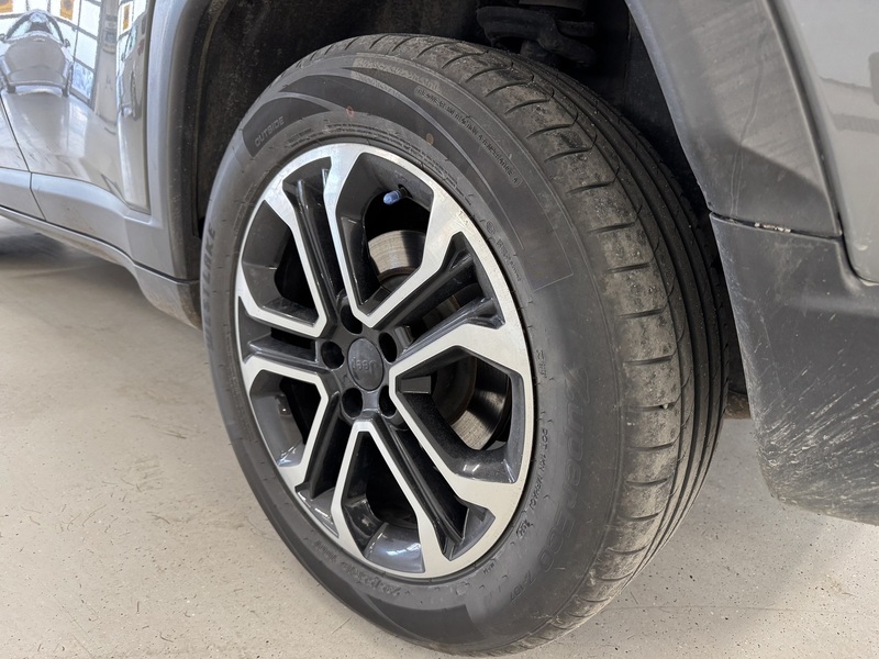 Jeep Compass vaihtoauto