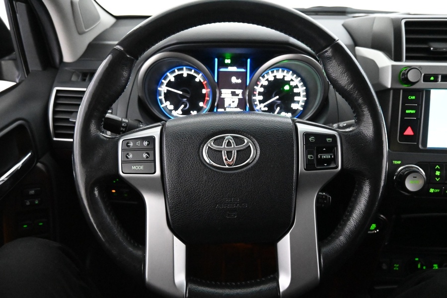 Toyota Land Cruiser vaihtoauto