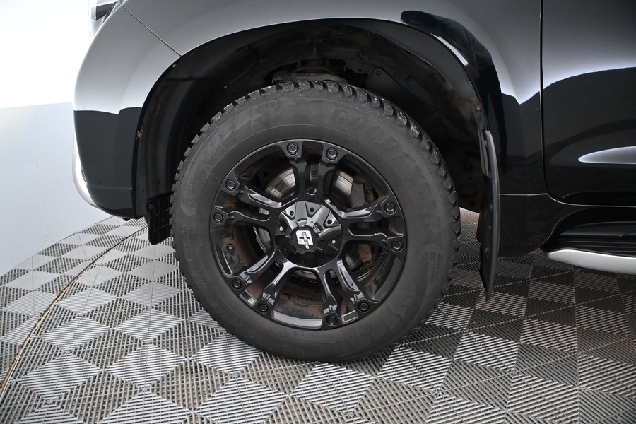 Toyota Land Cruiser vaihtoauto